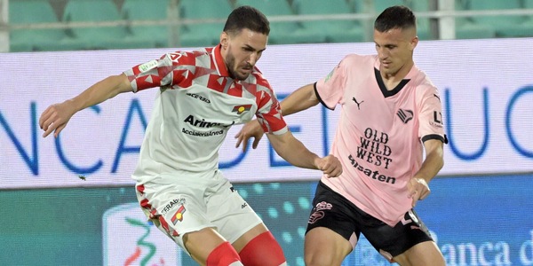 Clamoroso tonfo del Palermo, da 2-0 a 2-3: la Cremonese vince al 96’