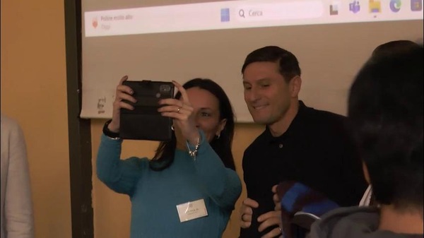 Zanetti presenta il suo libro davanti agli studenti
