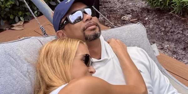 Scarica Trump per Tiger Woods: Vanessa allo scoperto, "Love is in the air"