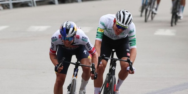 Prove di Giro d’Italia  per Roglic e Ayuso