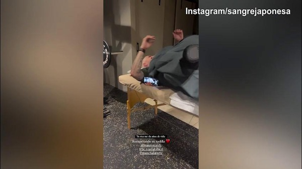 Icardi e China Suarez, sorrisi in compagnia