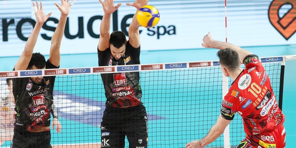 Play Off: Civitanova non molla, batte Perugia e porta la semifinale a Gara 5