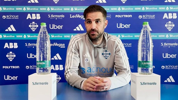 Fabregas: "Diao tornerà per il ritiro estivo" Poi smentisce la vacanza "regalo"