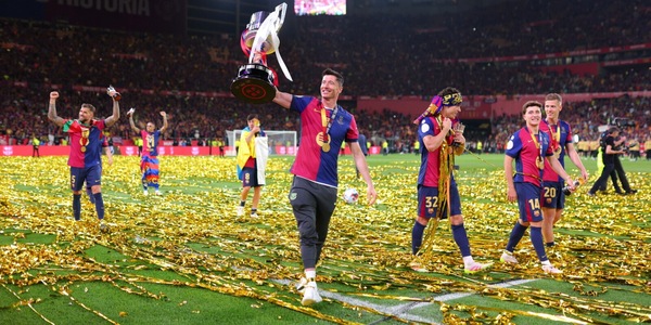 Prima la Champions, poi il post Lewandowski: il sogno mercato del Barcellona