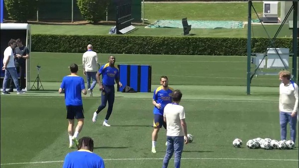 Inter, Thuram si allena col sorriso