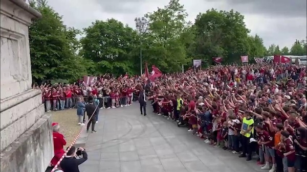 Torino, Zapata a Superga legge i nomi del Grande Torino