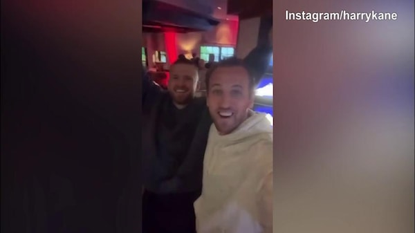 Bayern Monaco campione di Germania, Kane festeggia il primo titolo della carriera