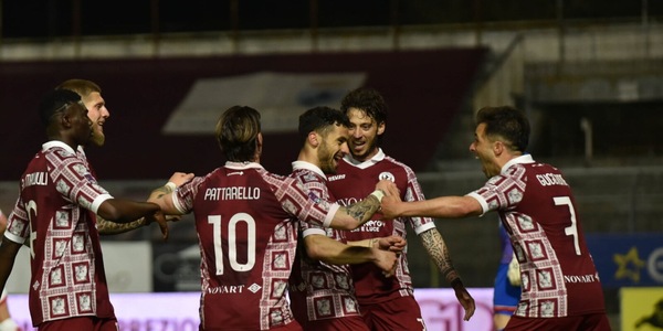 Arezzo-Vis Pesaro, chi vince? Le quote dicono...
