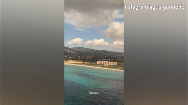 Viaggo ad Ibiza per Lady Martinez: il volo e la festa notturna sui social...