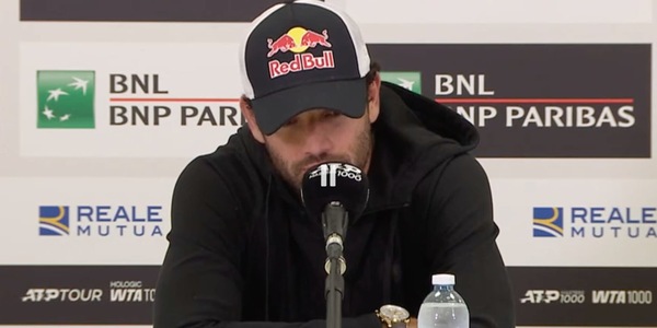 Berrettini in lacrime, è sotto shock: "L'ho fatto per Roma ma...". Paura per il futuro in una frase