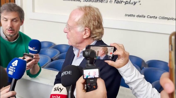 Scaroni: "Pirateria? Non possiamo avere 300 mila utenti in frode"