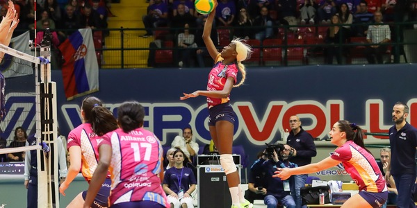 Paola Egonu non lascia Milano, terzo anno per lei con la Vero Volley