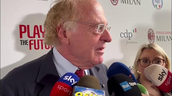 Ancora Scaroni contro Boban: "Figurarsi se ascolto..."