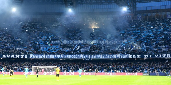 Delirio Napoli, non bastano 10 Maradona! La febbre Scudetto è da record