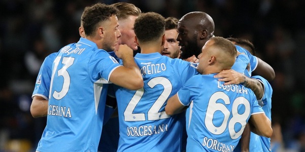Napoli-Cagliari: dove in tv e in streaming, a che ora, formazioni ufficiali, diretta
