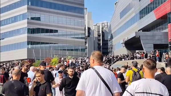 Milan, dura contestazione contro la proprietà e la dirigenza