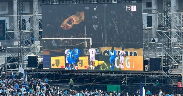 Dazn ha acceso il cuore di Napoli nella notte dello Scudetto