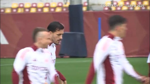 Roma, Paredes lancia un messaggio social