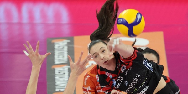 Volley Mercato: Anett Németh è il nuovo opposto di Chieri