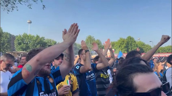 Inter, atmosfera "calda" fuori San Siro