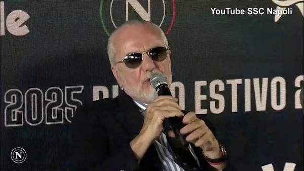De Laurentiis: "Non ho intenzione di cedere il Napoli, nemmeno per 2 miliardi e mezzo"