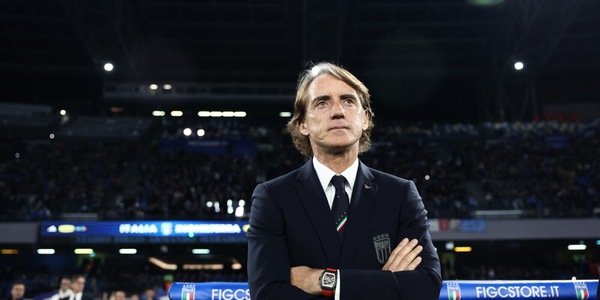Mancini pentito: "Un errore lasciare l'Italia". Poi dribbla Spalletti-Acerbi