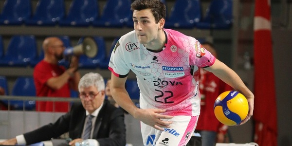 Volley Mercato: Federico Crosato rinforza il centro di Perugia