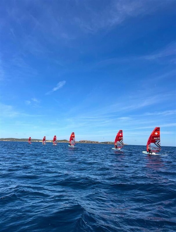 Vela, il windsurf olimpico approda in Gallura: ad Arzachena gli Europei IQFOIL Youth & Junior