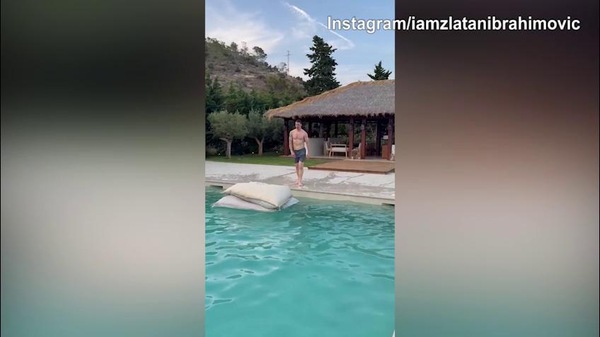 Ibra, solita magia: che gol in mezza rovesciata!