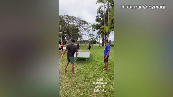 Neymar-Yamal, classe infinita sulle spiagge di Rio de Janeiro
