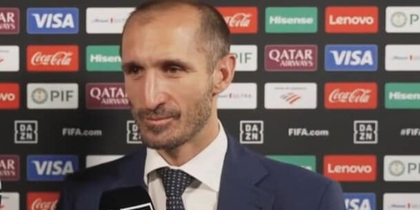 Calciomercato Juve, Chiellini alla Moggi: "Vlahovic in forma, gran gol. Osimhen sono illazioni"