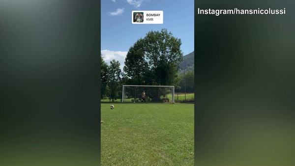 Ex Juventus, Nicolussi Caviglia non perde la classe in vacanza