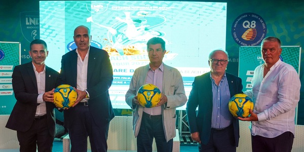 Castellammare di Stabia al centro del beach soccer italiano