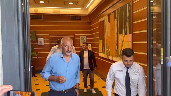 Napoli, Beukema esce dopo le visite mediche