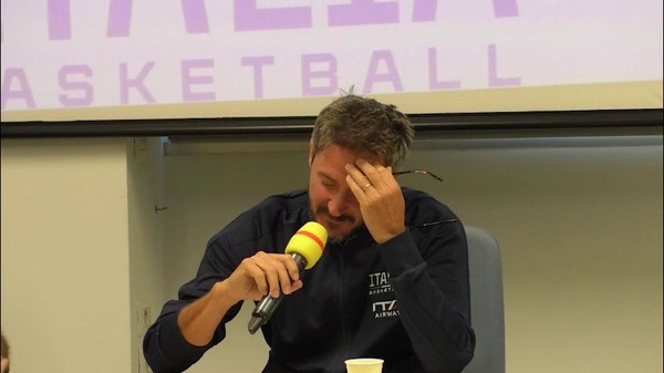 Pozzecco: "DiVincenzo out, niente Europeo. Provo dispiacere"