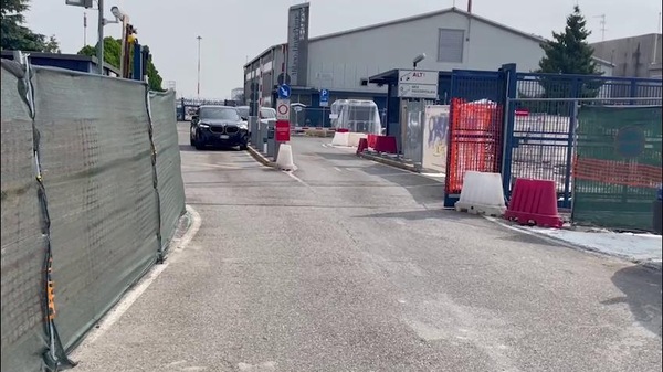 Milan, ecco Athekame: l'arrivo del giocatore in città