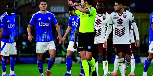 Arbitri tra novità e spiegazioni: tante nuove regole varate per il 2025/2026
