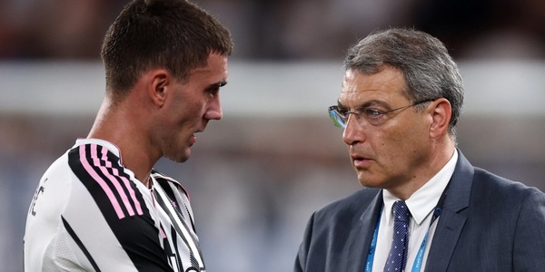Vlahovic gol, dai fischi agli applausi: messaggio a Kolo Muani! E Allegri spinge per averlo al Milan