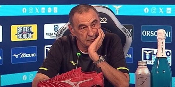 Sarri, Lazio da Serie C e masturbazioni mentali: “Se fosse stato così…”