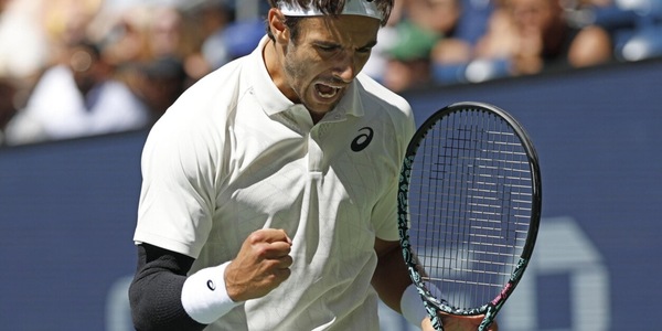 Musetti domina Munar, vola ai quarti US Open e aspetta Sinner per il derby azzurro