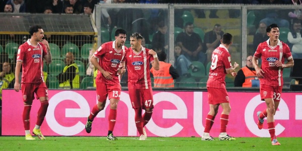 Crollo Palermo, perde anche il Modena: Monza e Cesena si avvicinano alla vetta