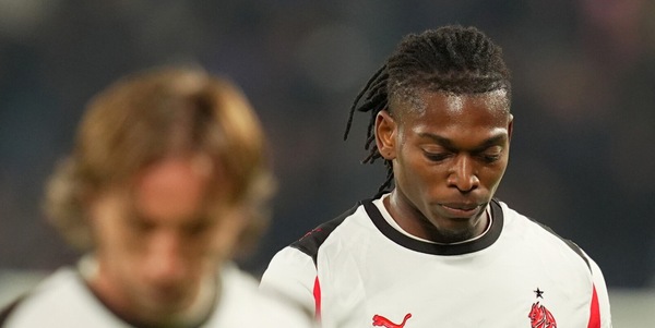 Leao fuori al 45’, Allegri dopo Atalanta-Milan spiega: “Non stava bene”