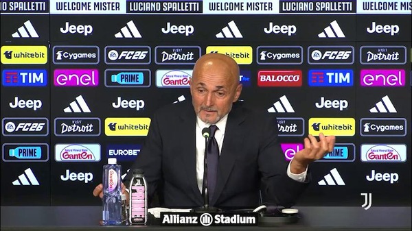 Spalletti: "Non ho lasciato toccare il tatuaggio del Napoli"