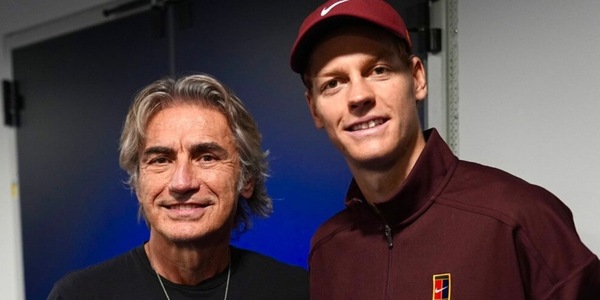 Se Sinner canta Ligabue: Jannik in finale contro Alcaraz ballando sul mondo