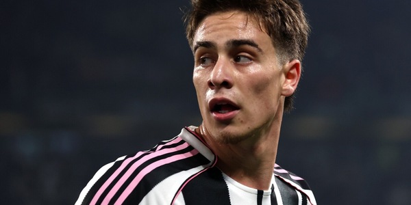 Ricostruire la rosa e l'immagine Juve