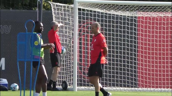 Milan, un turno di stop per Allegri