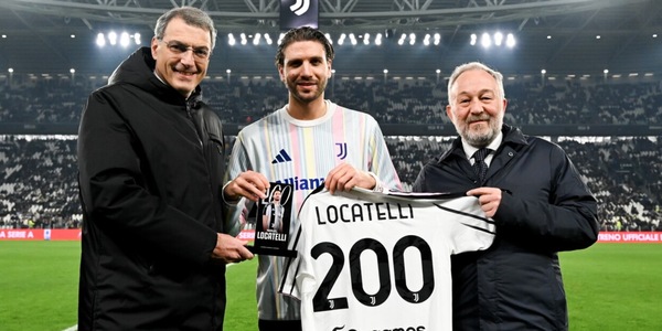 Locatelli premiato da Comolli e Ferrero, lo Stadium mugugna… poi la risposta