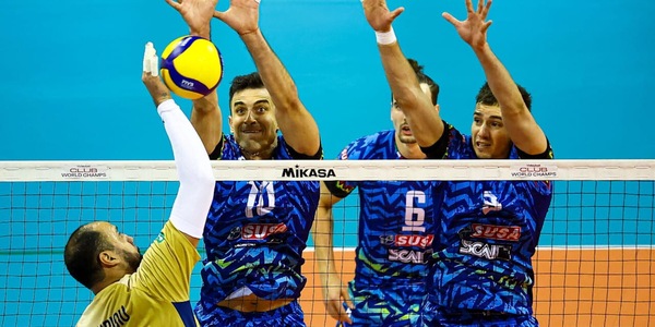 Mondiali per Club: Perugia in finale, superato il Renata in tre set