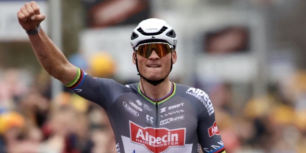 Van der Poel vince ancora: fa cinque su cinque in Coppa del Mondo a Zonhoven