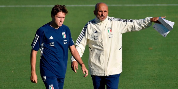 La reazione di Spalletti al ritorno di Chiesa alla Juve e lo stop a un nome caldo di mercato